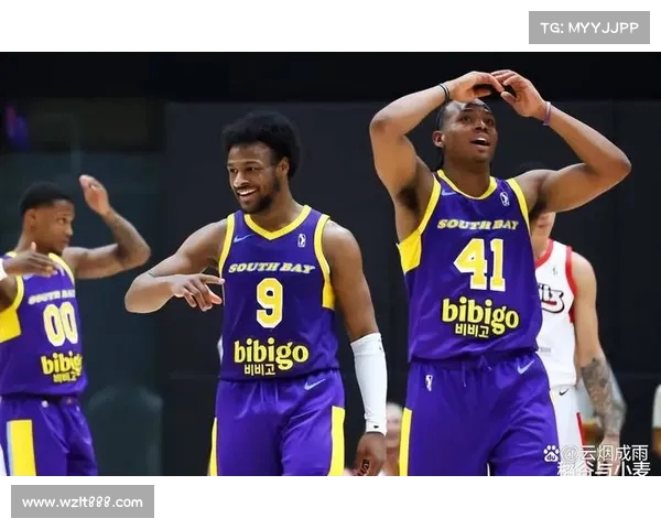 NBA经验老将带领年轻球员成长如何平衡传承与创新提升球队竞争力 NBA经验老将带领年轻球员成长如何平衡传承与创新提升球队竞争力
